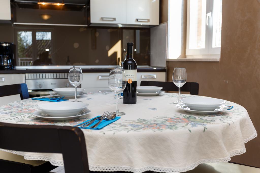 Adria Holiday Home Pinezići Eksteriør billede