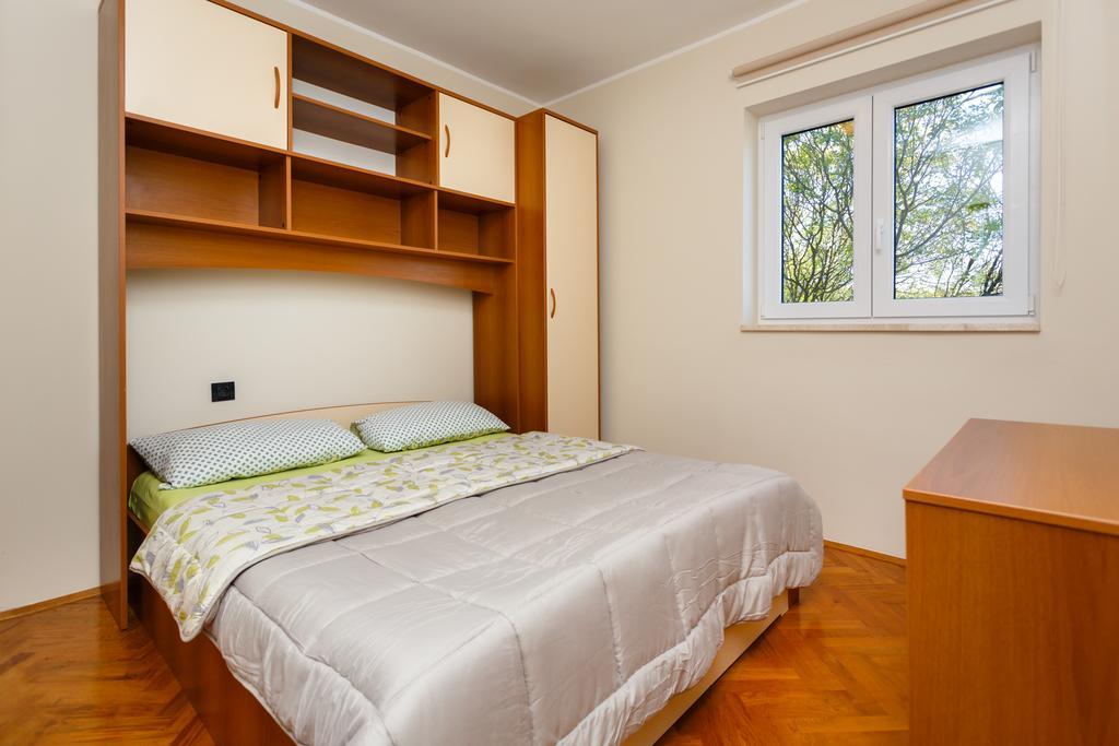Adria Holiday Home Pinezići Eksteriør billede